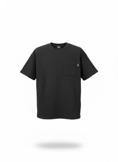 לצפייה במוצר חולצת טישירט שחורה במרקם וופל עם כיס – גזרה רחבה